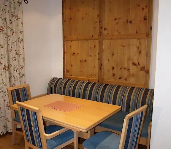 Haus Karin Гостевой дом 3*