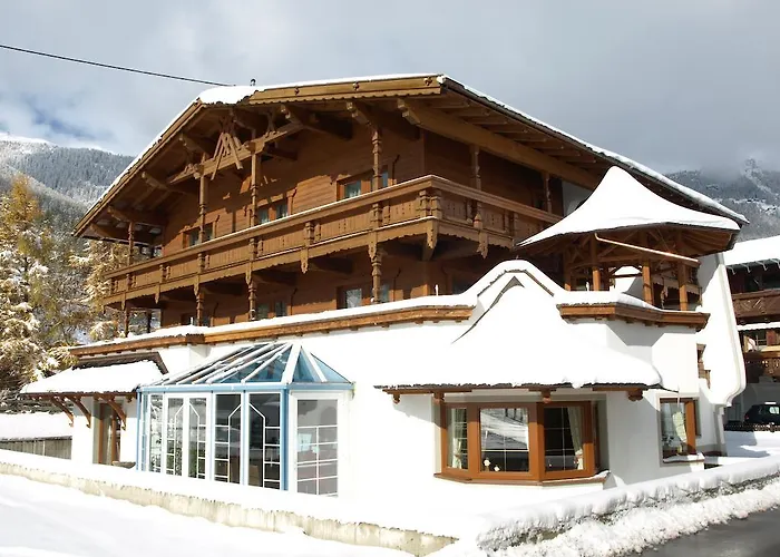 Haus Karin Гостевой дом 3*